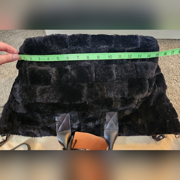 *SOLD* Antonio Cristiano XL Sheepskin Fur Tote Satchel Bag in Black; New w/ Tags - Picture 9 of 16